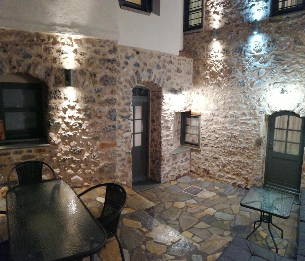 Riverbed Traditional Guest House لِتوخورو المظهر الخارجي الصورة