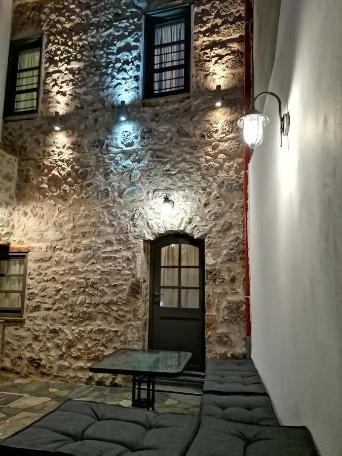 Riverbed Traditional Guest House لِتوخورو المظهر الخارجي الصورة
