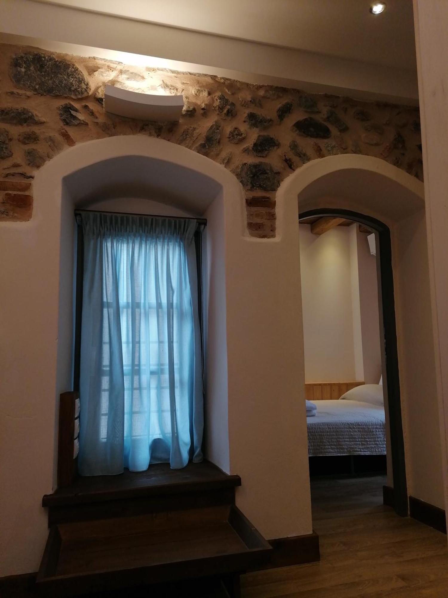Riverbed Traditional Guest House لِتوخورو الغرفة الصورة